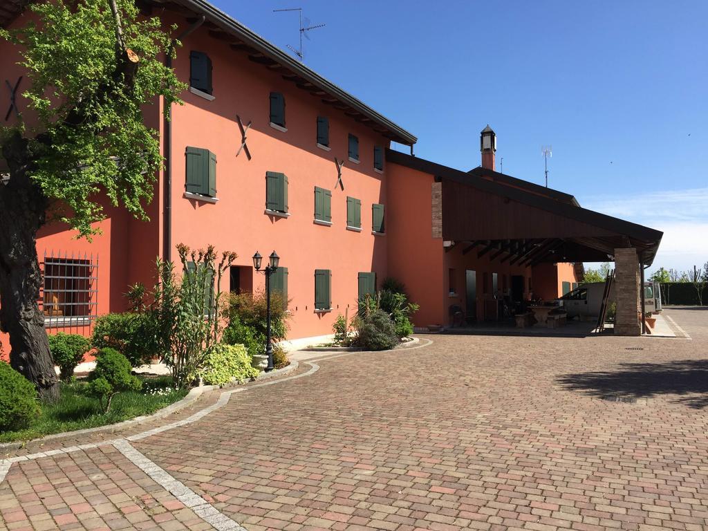 Isola Di Wight Bed & Breakfast San Michele al Tagliamento Bagian luar foto